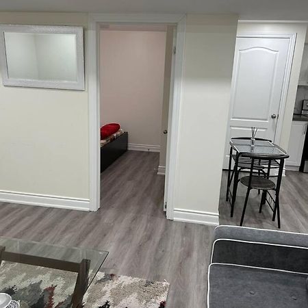 2 Bedroom Private Apartment With Private Entrance برامبتون المظهر الخارجي الصورة